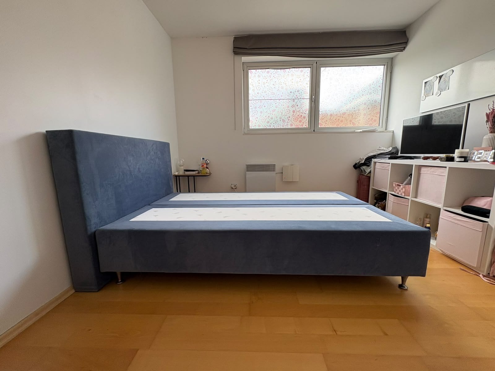 Fluwelen boxspring 120x200 (van BeterBed), kleur blauw/grijs, Huis en Inrichting, Ophalen, Gebruikt, Twijfelaar, Blauw