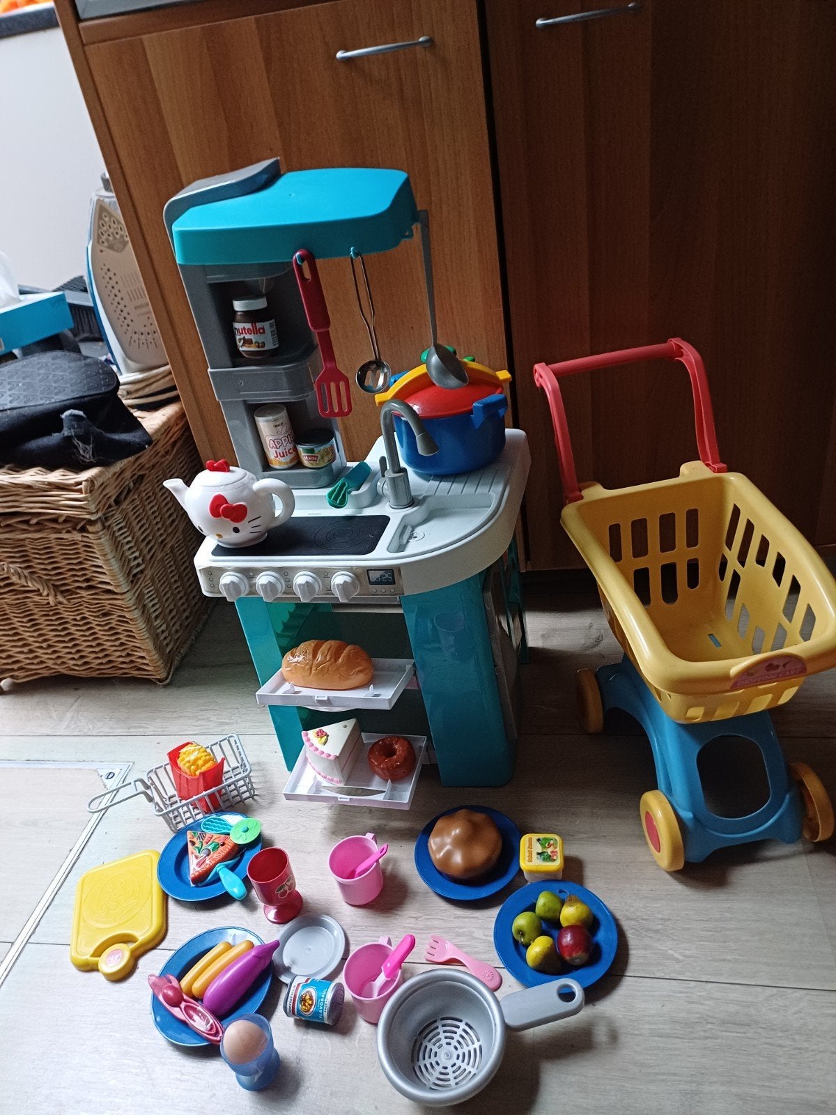 kitchenette pour jouets avec son et lumière + accessoires, Enfants & Bébés, Enlèvement ou Envoi, Utilisé, Plastique