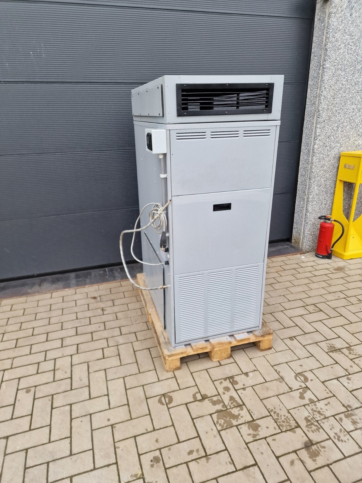 Duitse Wolf 52 kw op diesel mazout of afgewerkte olie, Doe-het-zelf en Bouw, Ophalen, Kachel