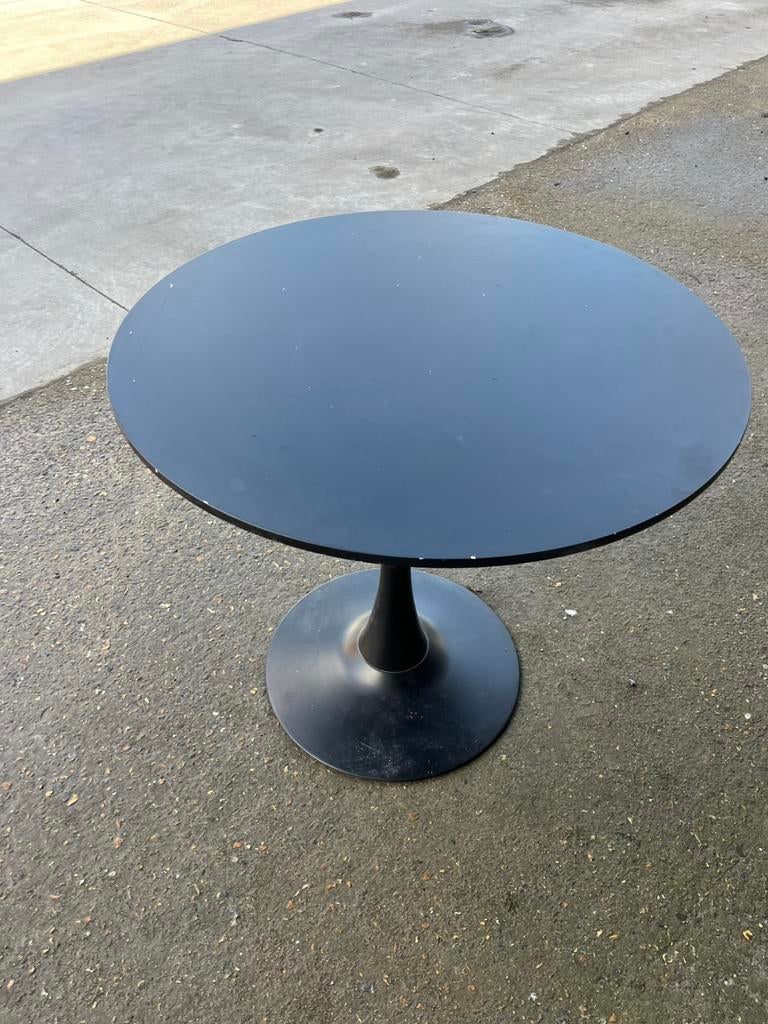 Ronde tafel, Ophalen, Gebruikt