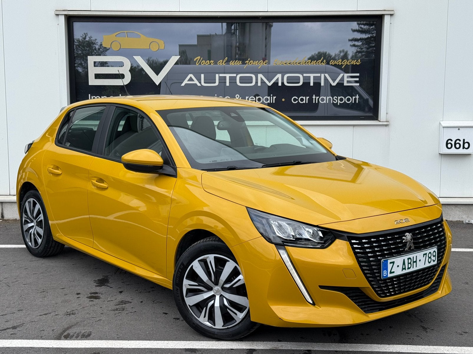 PEUGEOT 208 1.2 PureTech - CARPLAY - CRUISECONTROL - AIRCO, Autos, Peugeot, Achat, Entreprise, Jaune, Boîte manuelle