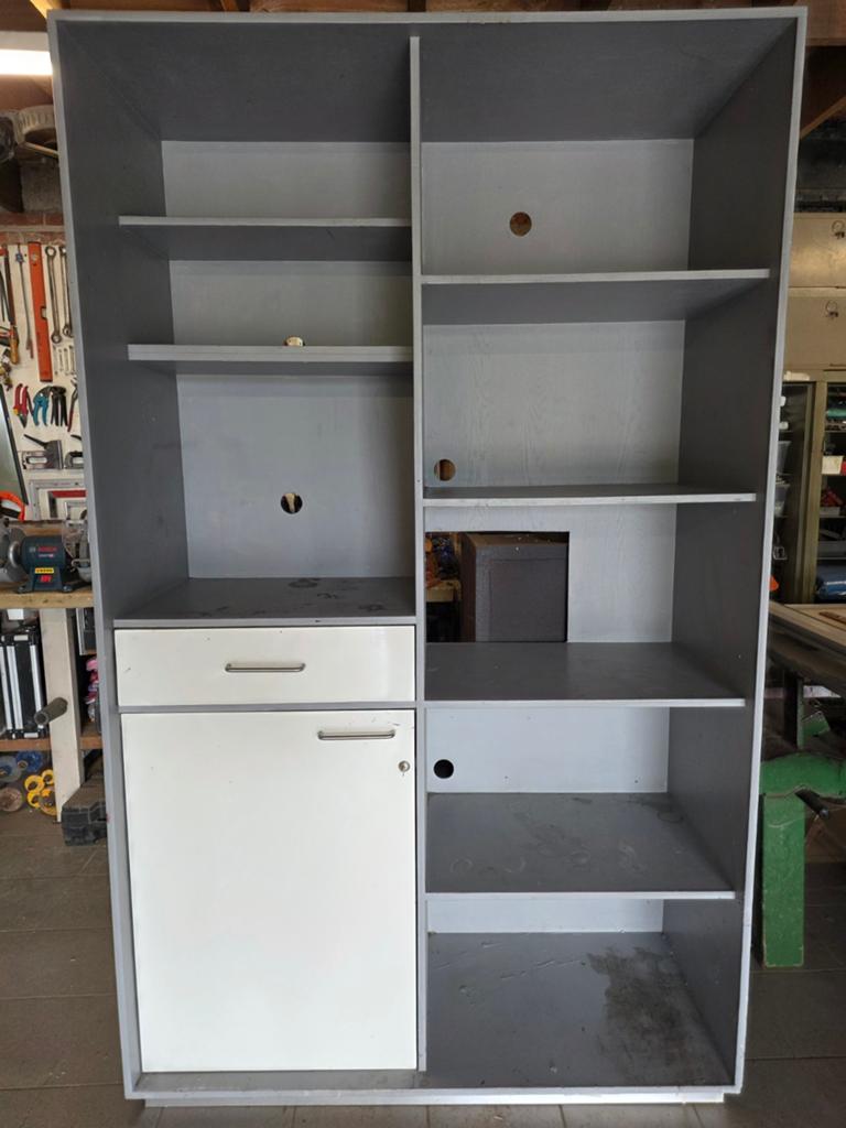 Grote houten kast, Ophalen, Gebruikt, 100 tot 150 cm, 200 cm of meer