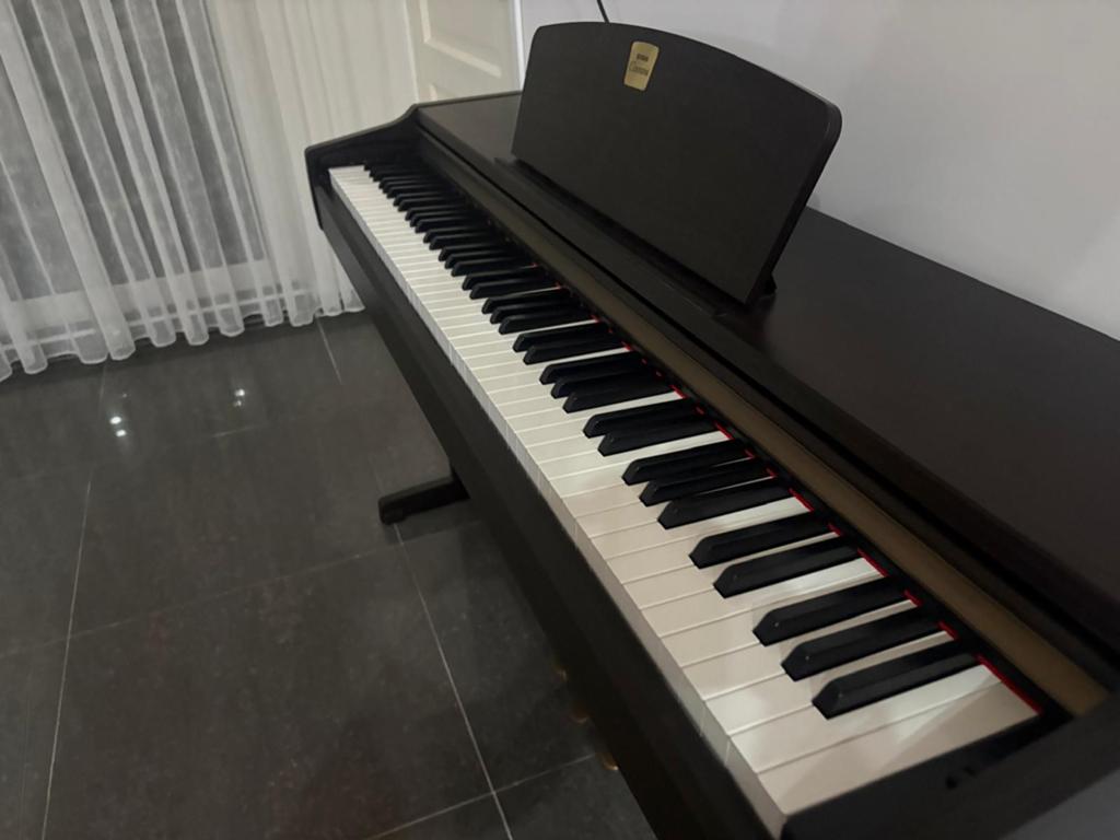 Digitale piano Yamaha Clavinova, Enlèvement, Comme neuf, Piano, Digital