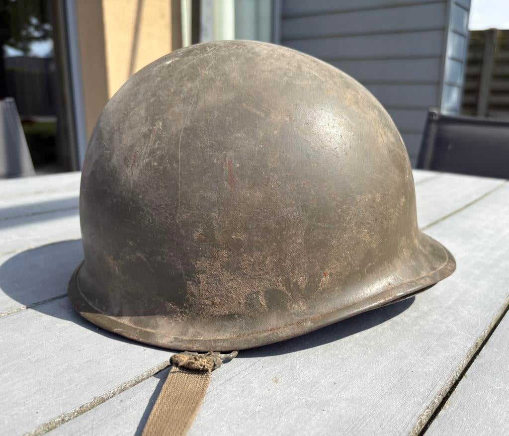 Amerikaanse M1 combat helm, Ophalen
