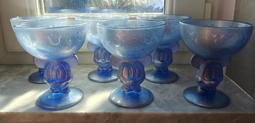 Set van 6 vintage Mickey Mouse Glazen Ijscoupes Blauw glas, Verzamelen, Disney, Gebruikt, Servies, Mickey Mouse, Ophalen of Verzenden