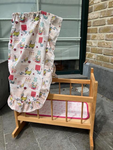 Poppenwieg (houten), Ophalen