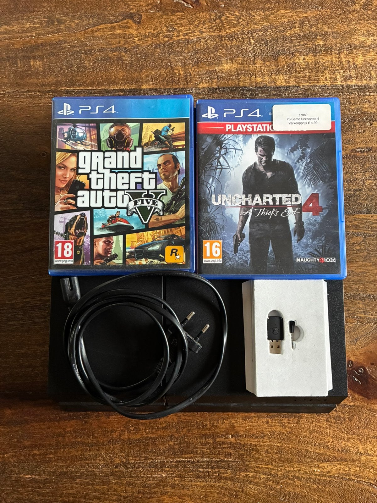 PS4 Original met 1000 GB, 2 games en accessoires, Ophalen of Verzenden, Zonder controller, 1 TB, Original