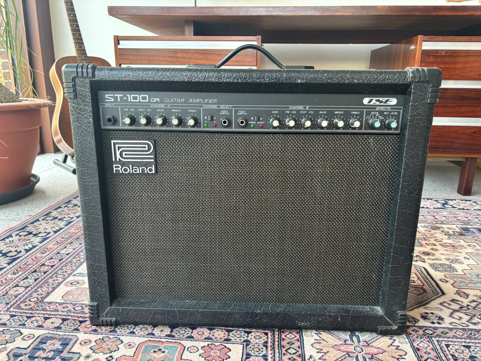Roland ST- 100 DR gitaarversterker, Ophalen, Gebruikt, 100 watt of meer