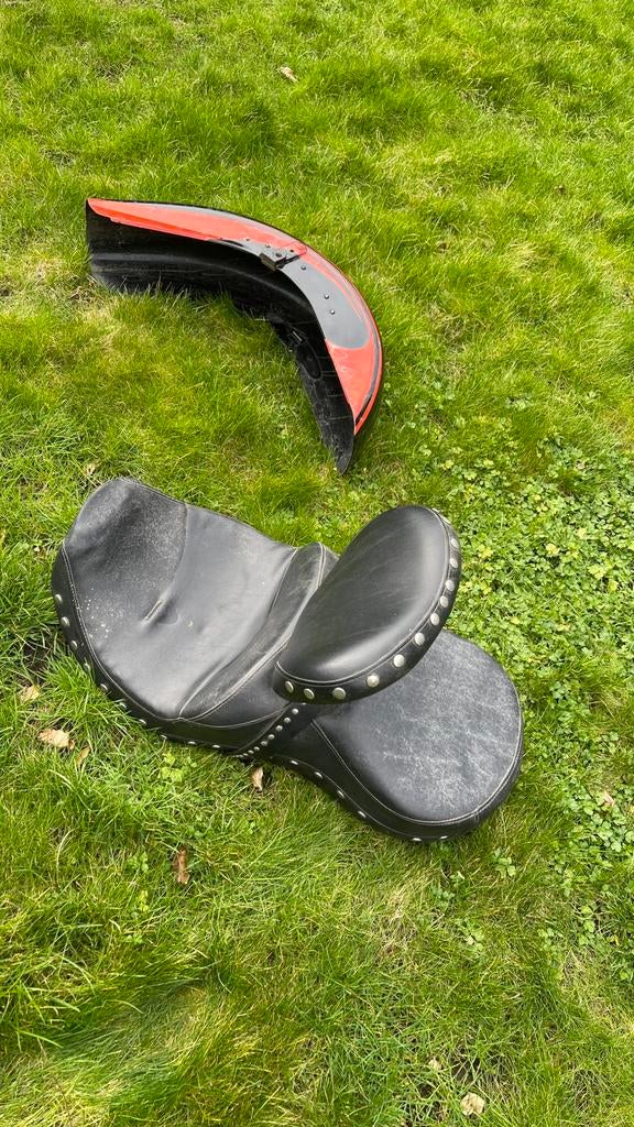 Harley Davidson zadel en spatbord., Motoren, Ophalen, Gebruikt