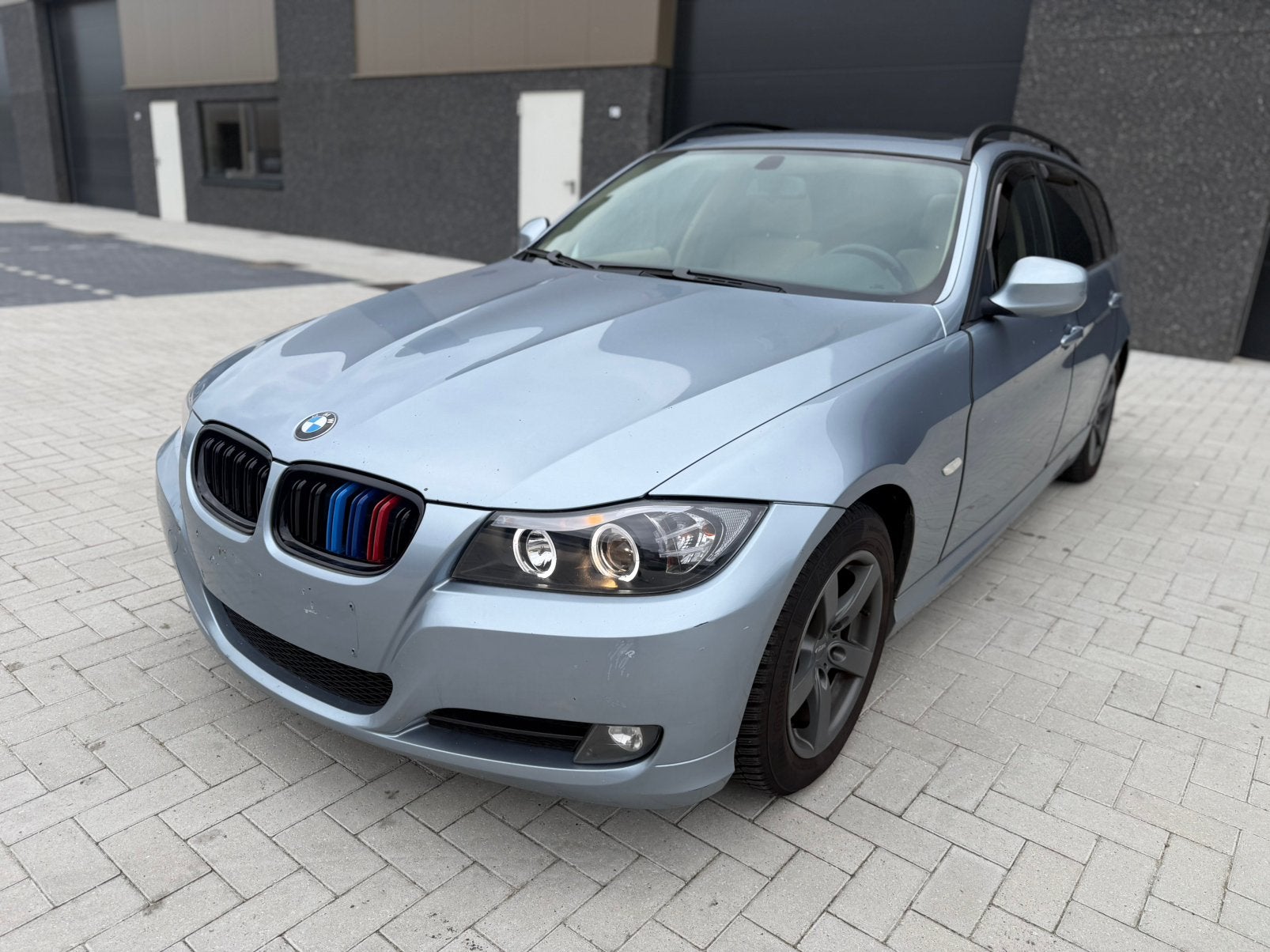 Bmw 318D 2009 manueel Euro 5, Auto's, Euro 5, Achterwielaandrijving, 1995 cc, Beige