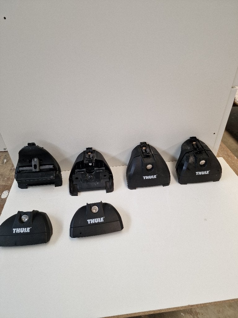Attaches pour barres de toit THULE, Enlèvement, Comme neuf