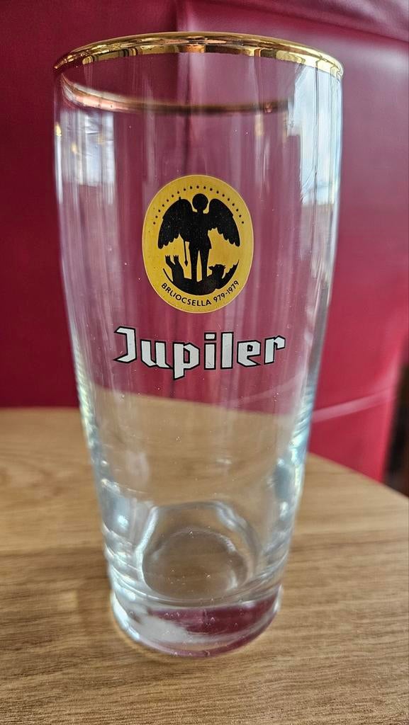 6 glazen bier uit de Jupil er collectie, Ophalen