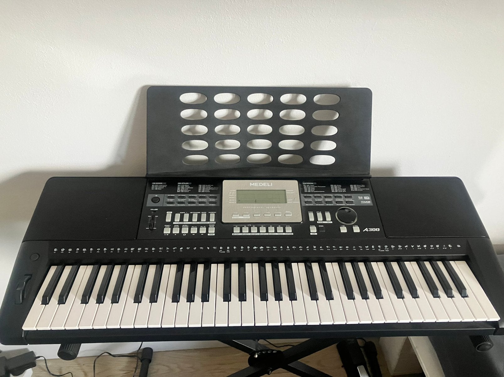 Medeli A300 keyboard, Muziek en Instrumenten, Keyboards, Ophalen, Zo goed als nieuw, Medeli