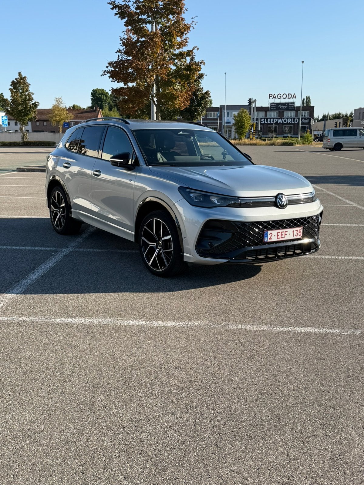 VOLKSWAGEN TIGUAN R-LINE 1.5 eTSI DSG | 2024 | matrix lights, Auto's, Automaat, 360° camera, Grijs, Particulier