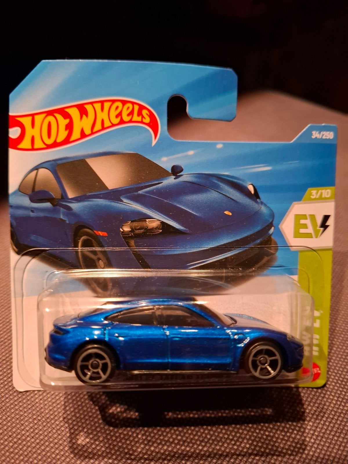 hot wheels porsche taycan turbo s, Hobby & Loisirs créatifs, Voitures miniatures | Échelles Autre, Enlèvement ou Envoi, Neuf