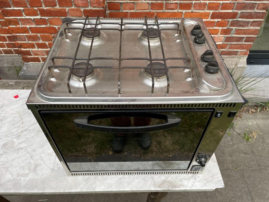 4-pits gasvuur + oven (SMEV), Ophalen, Gebruikt