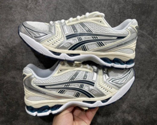 Asics Kayano, Sports & Fitness, Enlèvement ou Envoi, Comme neuf, Asics