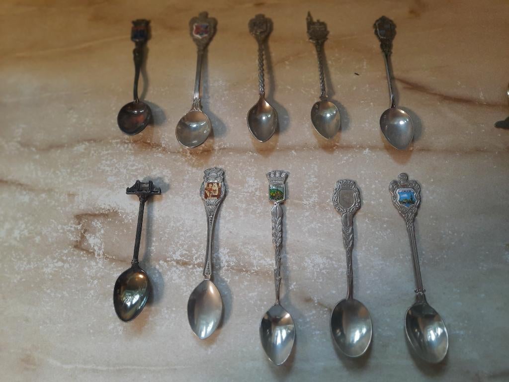 souvenier sierlepeltjes van overal, Ophalen of Verzenden