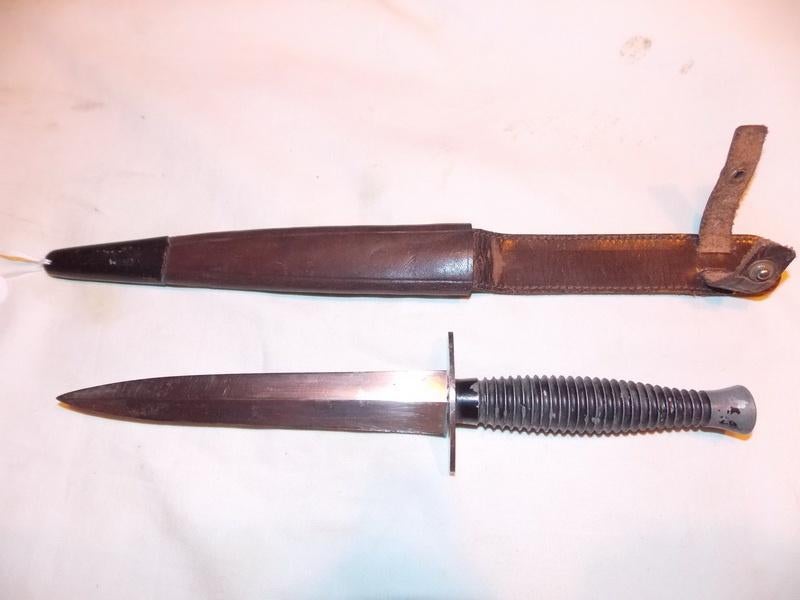 Franse Le commando dolk super Nogent (A), Verzamelen, Militaria | Algemeen, Ophalen of Verzenden, Landmacht, Mes of Dolk