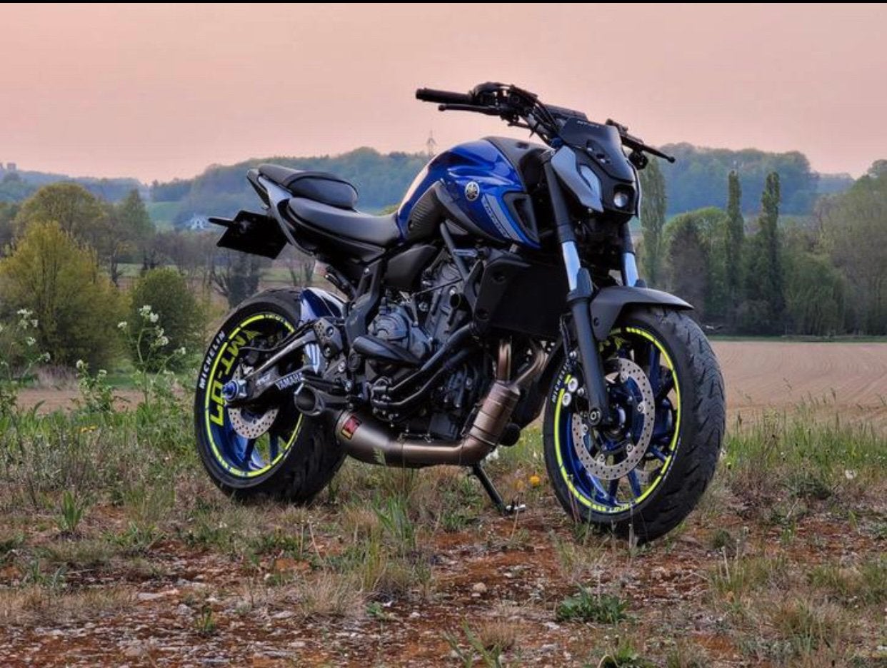 Yamaha MT-07  2021 met titanium Akrapovic uitlaat, Motoren, Motoren | Yamaha, Particulier, Naked bike, 12 t/m 35 kW, 2 cilinders