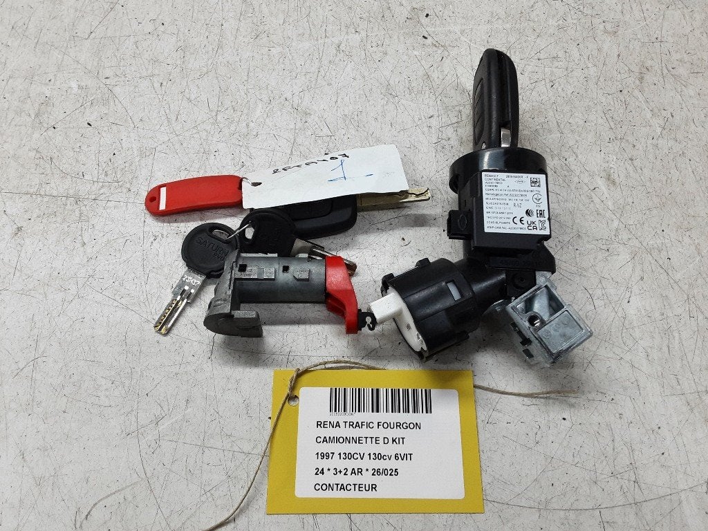 CONTACTSLOT Trafic (1FL / 2FL / 3FL / 4FL) (285916400R), Gebruikt, Renault, Peter-Huppertz-Straße 5
51063  Köln, DE, Dialog.deutschland@renault.de