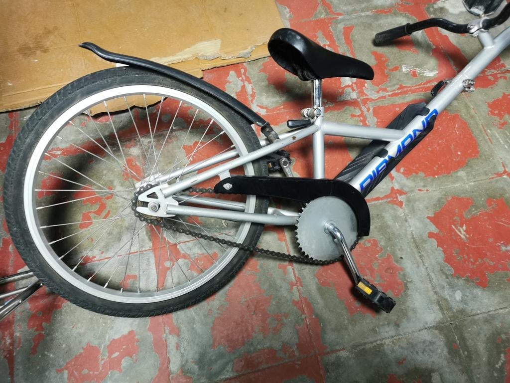 Vélo suiveur