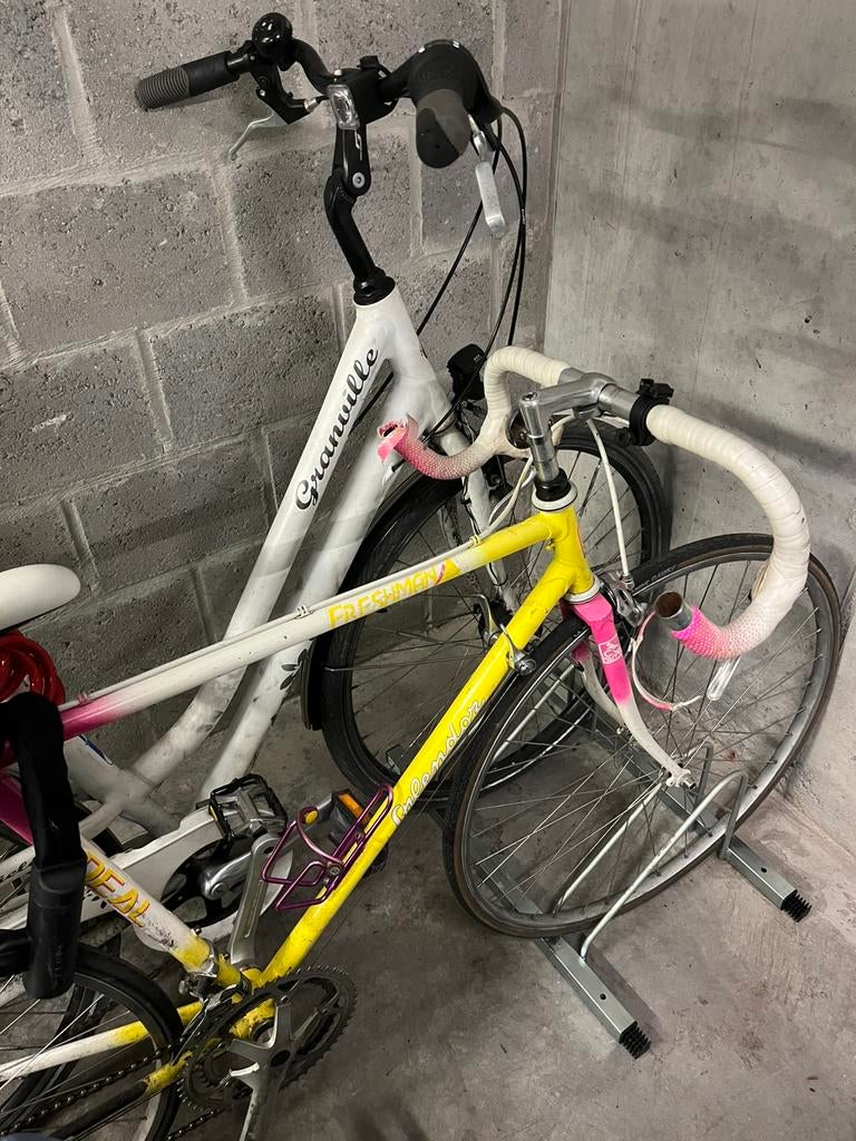 Koersfiets en damesfiets, Fietsen en Brommers, Fietsen | Dames | Sportfietsen en Toerfietsen, Ophalen, Gebruikt