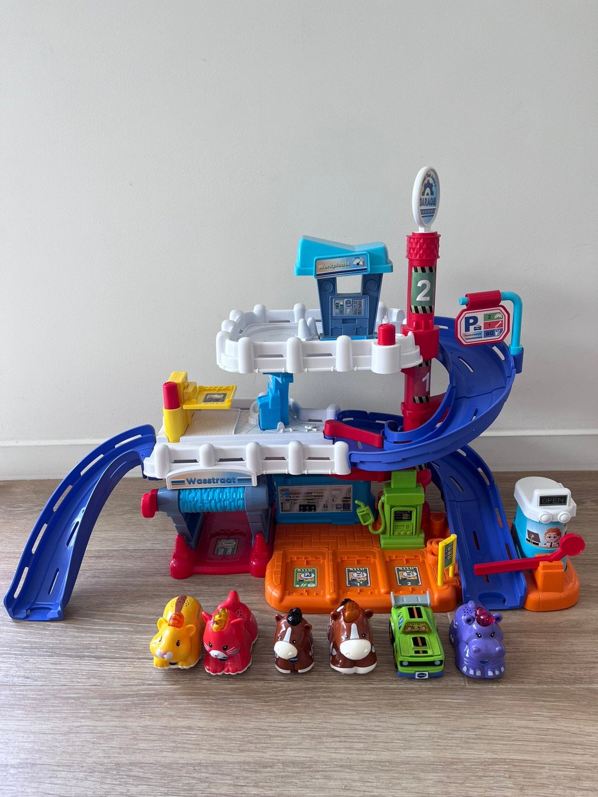Vtech garage met 5 zoef zoef dieren, Ophalen, Zo goed als nieuw