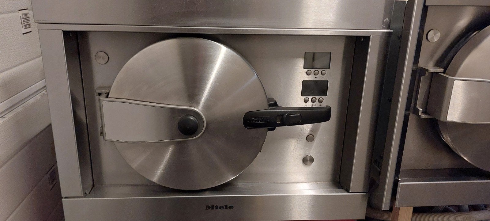 lichtbeschadigd hoge druk steamer het laatste type van miele, Enlèvement