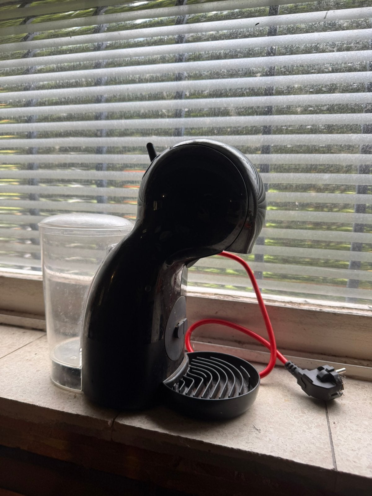 Dolce gusto koffie machine, Enlèvement, Utilisé, Cafetière, Réservoir d'eau amovible