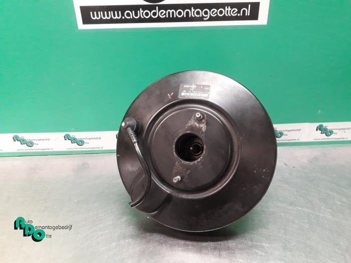 Assistant de freinage d'un Renault Clio (Clio 3 06-), Renault, -, 3 mois de garantie, Utilisé