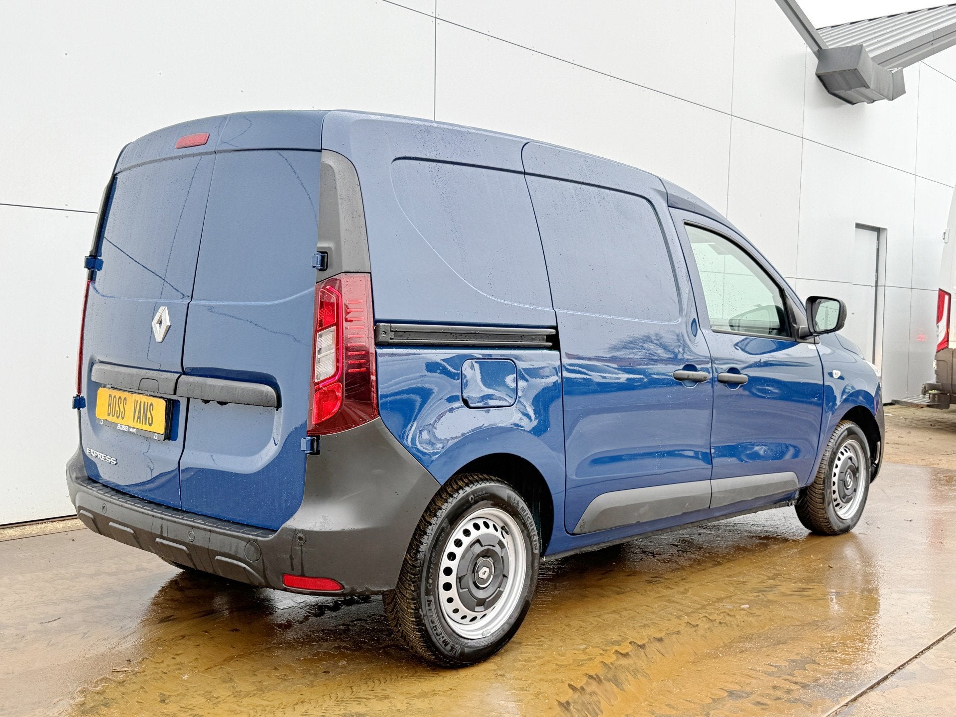 Renault Kangoo 1.3 TCe 100 Comfort *Benzine* L1 Airco Cruise, Voorwielaandrijving, Stof, Gebruikt, Zwart