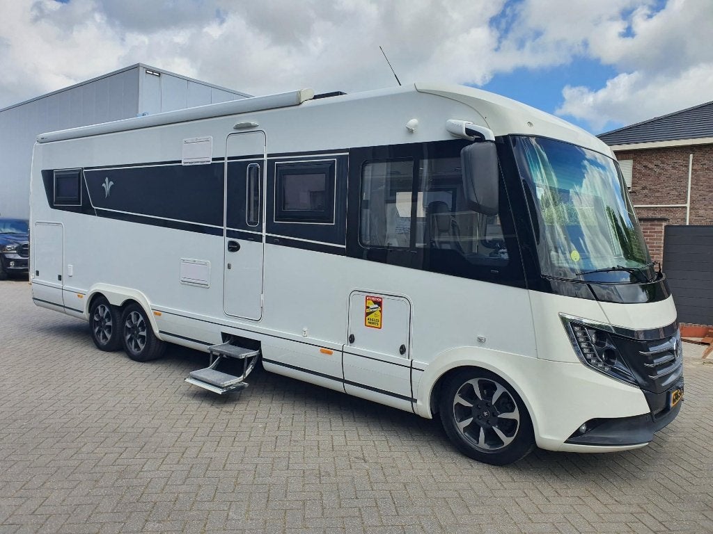 Niesmann+Bischoff Arto 88 LF-Luxe Liner-Zeer nette staat, Caravans en Kamperen, Niesmann+Bischoff, Luifel, Fiat, Vloeistofverwarming