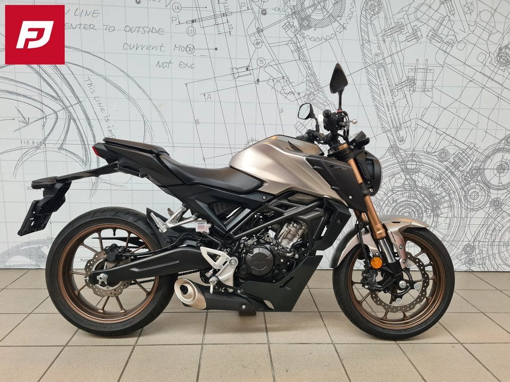 Honda CB125R (bj 2024), Motoren, Bedrijf, 125 cc, Overig, 11 kW of minder