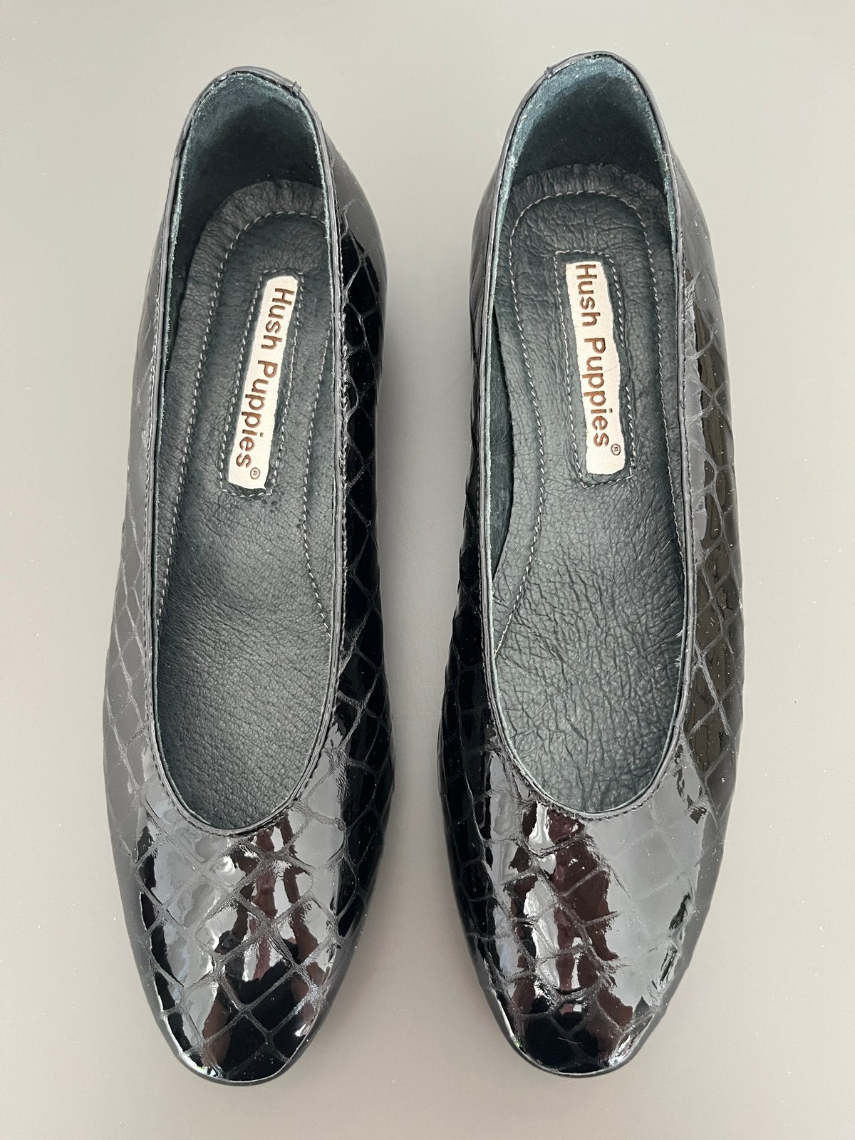 Chaussures Hush Puppies vernies noires. Pointures 36, Vêtements | Femmes, Comme neuf, Enlèvement, Ballerines, Noir