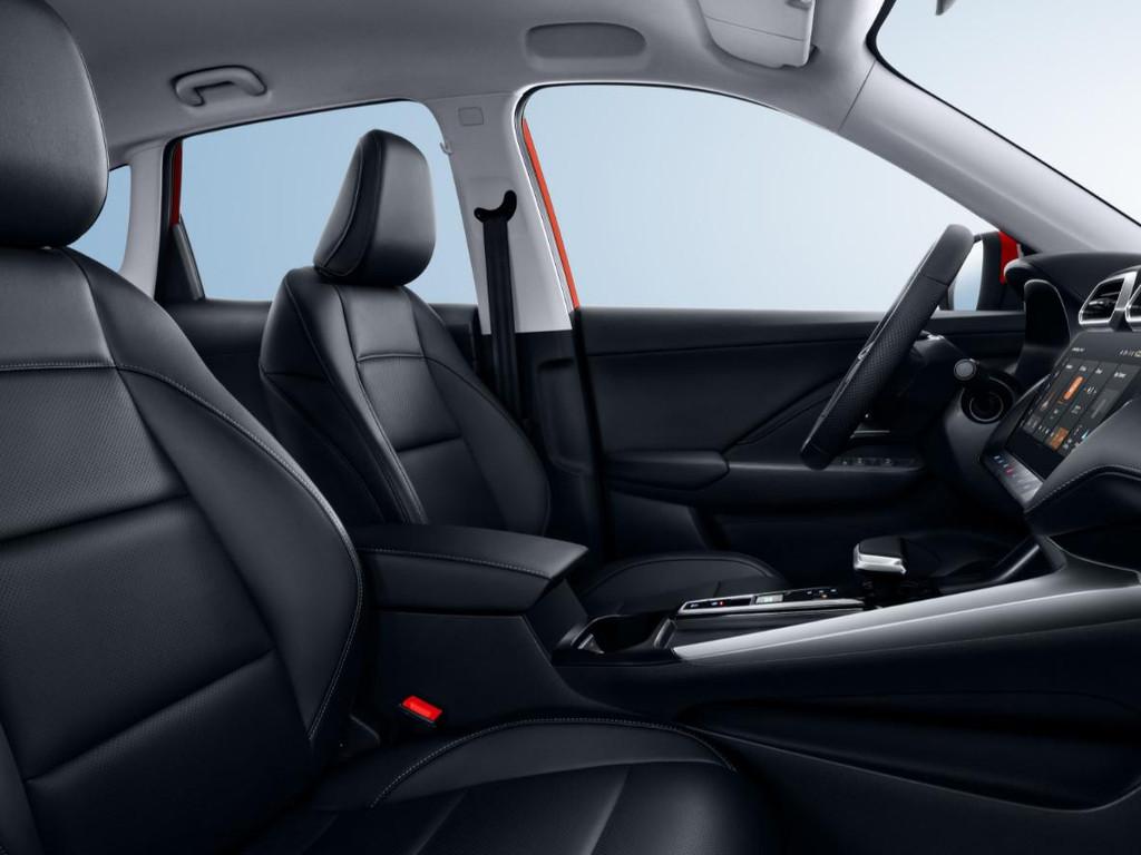 MG ZS Hybrid+ Luxury (automatique), Neuf, Argent ou Gris, Entreprise, 2 kWh