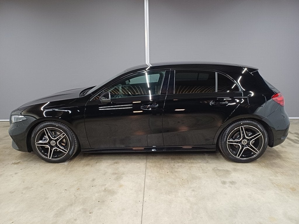 Mercedes-Benz A-Klasse 180 AMG Line,Night pakket,Smartphone-, Autos, 100 kW, Achat, Euro 6, Entreprise