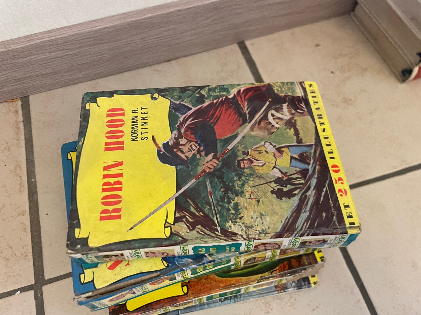 5 livres illustrés vintage pour enfants, Livres, Enlèvement, Comme neuf