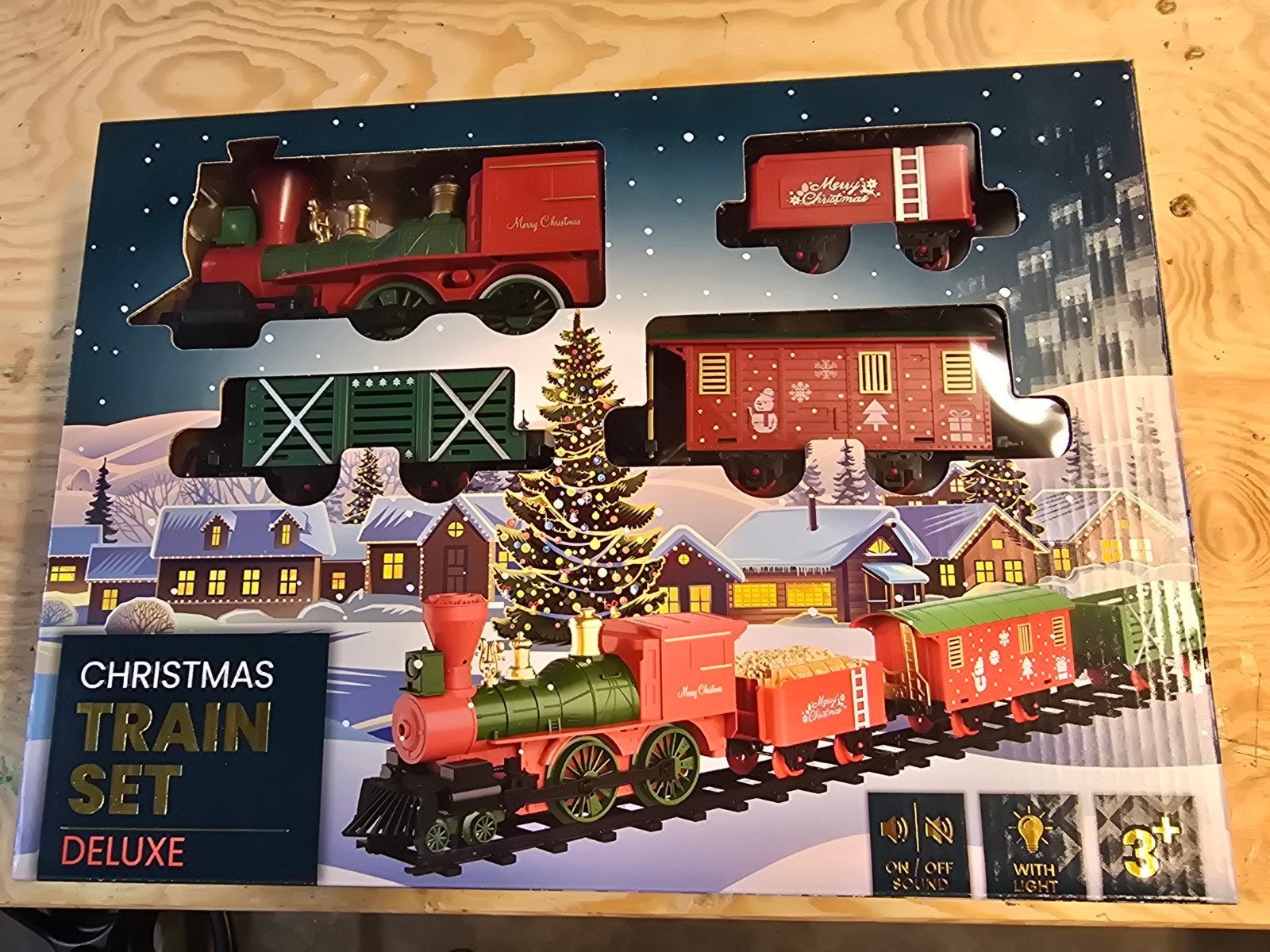 Christmas Train Set Deluxe, Hobby en Vrije tijd, Modeltreinen | Overige schalen, Overige merken, Treinset, Gelijkstroom, Nieuw