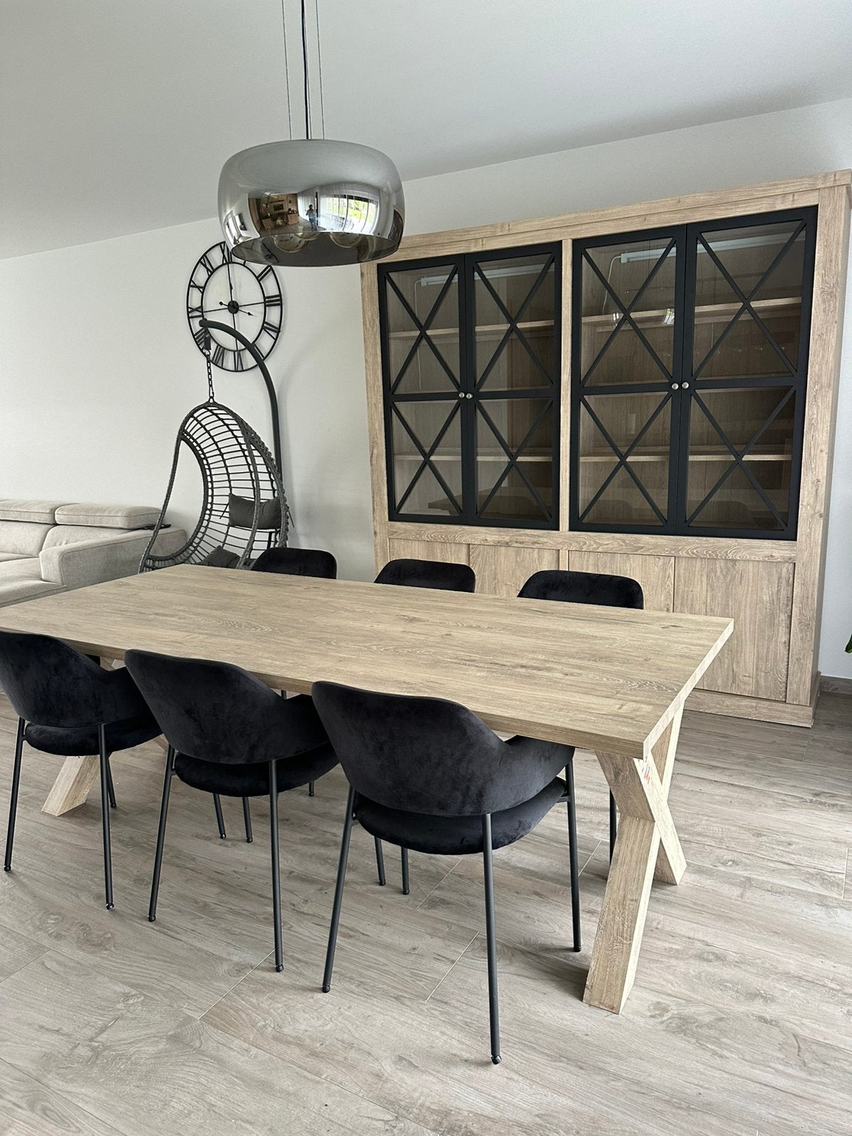 Tafels & vitrinekast, Moderne en natuurlijke stijl, Cinq personnes ou plus, Comme neuf, Enlèvement