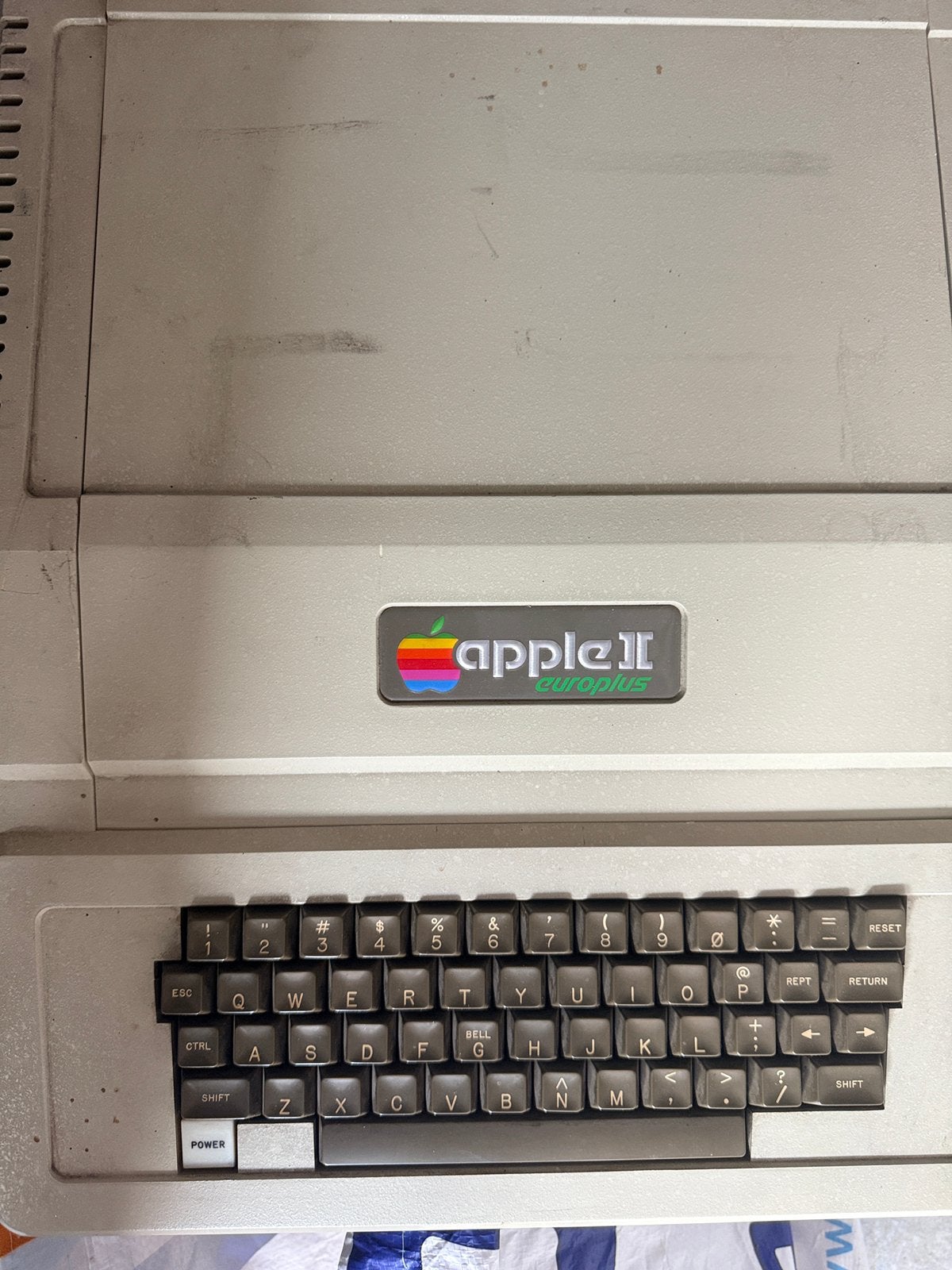 Apple europlus II, Enlèvement