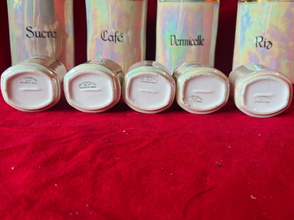 Set de pots à épices, De Puisskaux, Enlèvement