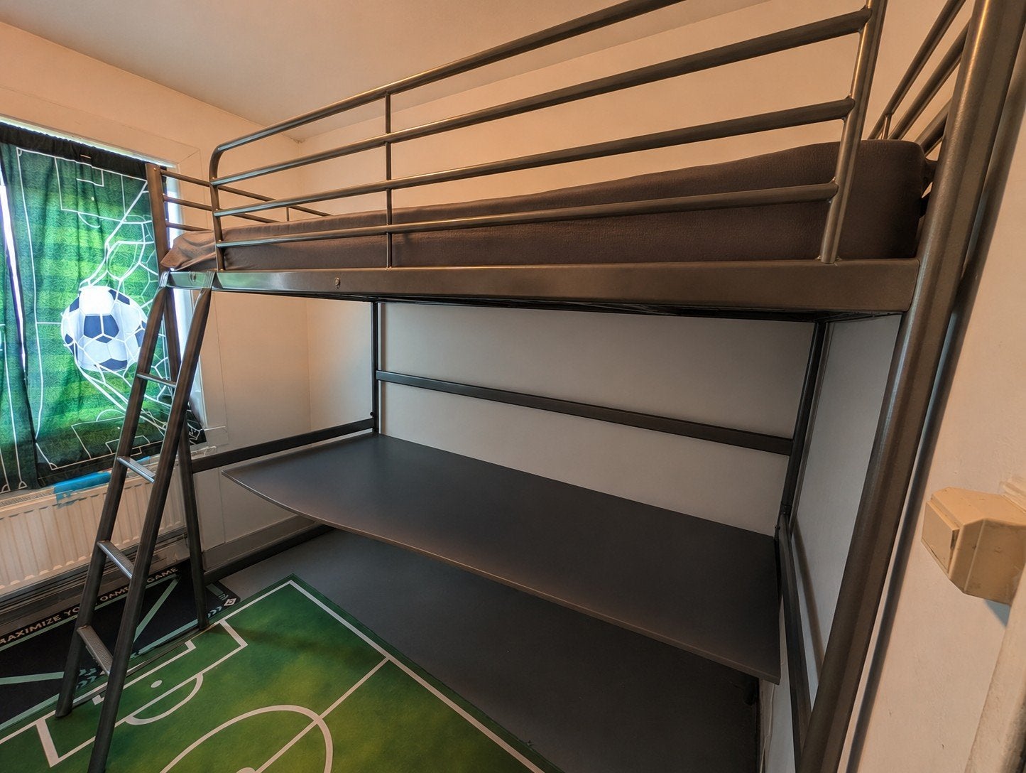 Lit superposé + bureau + matelas, Maison & Meubles, Chambre à coucher | Lits superposés & Lits mezzanines, Enlèvement