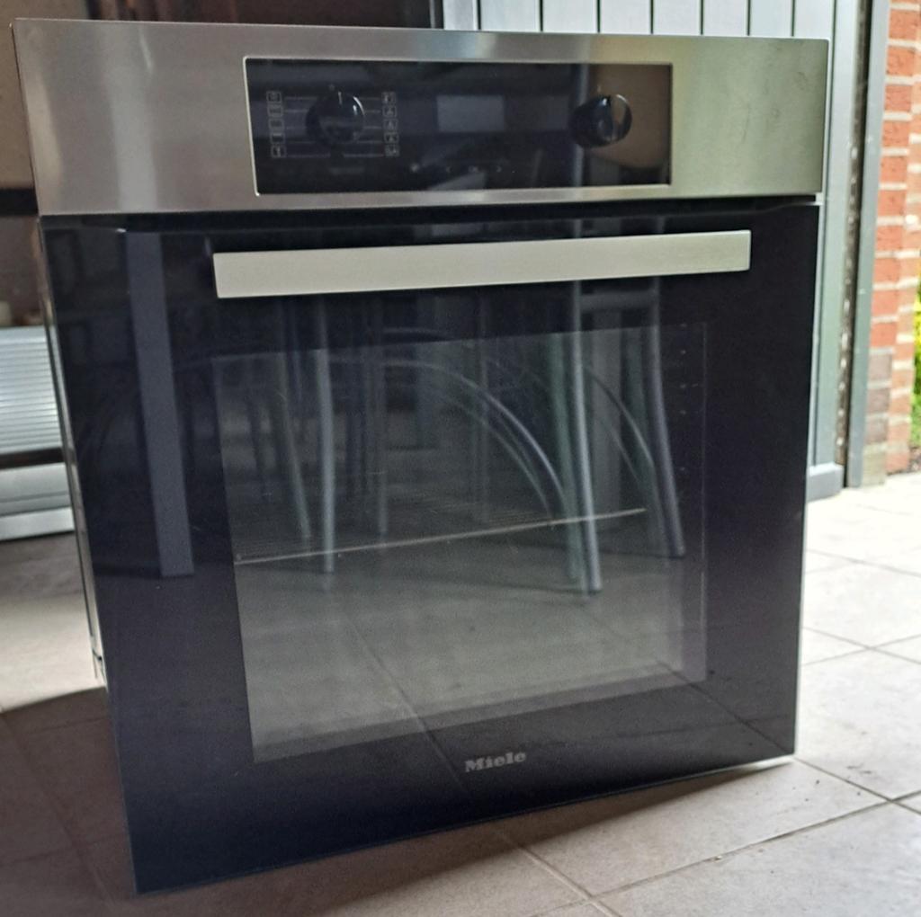 Miele Oven, Electroménager, Fours, Encastré, Comme neuf, Enlèvement, 45 à 60 cm