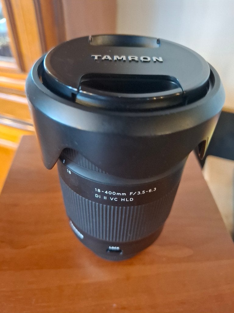 TAMRON 18-400 mm f/3,5-6,3 Di II VC HLD pour NIKON, TV, Hi-fi & Vidéo, 400 mm, Enlèvement ou Envoi, Comme neuf, Tamron