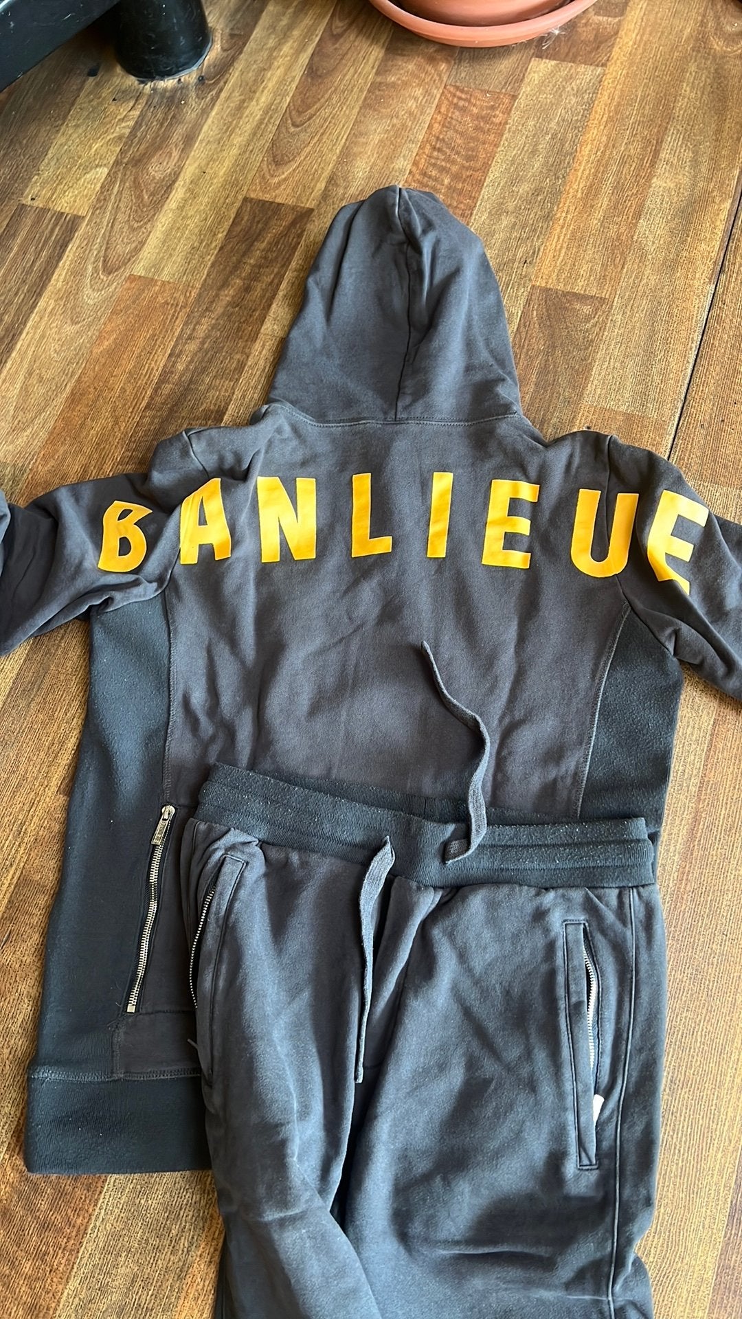 Prachtig grijze jogging banlieu, Kleding | Heren, Truien en Vesten, Ophalen of Verzenden, Zo goed als nieuw, Maat 46 (S) of kleiner