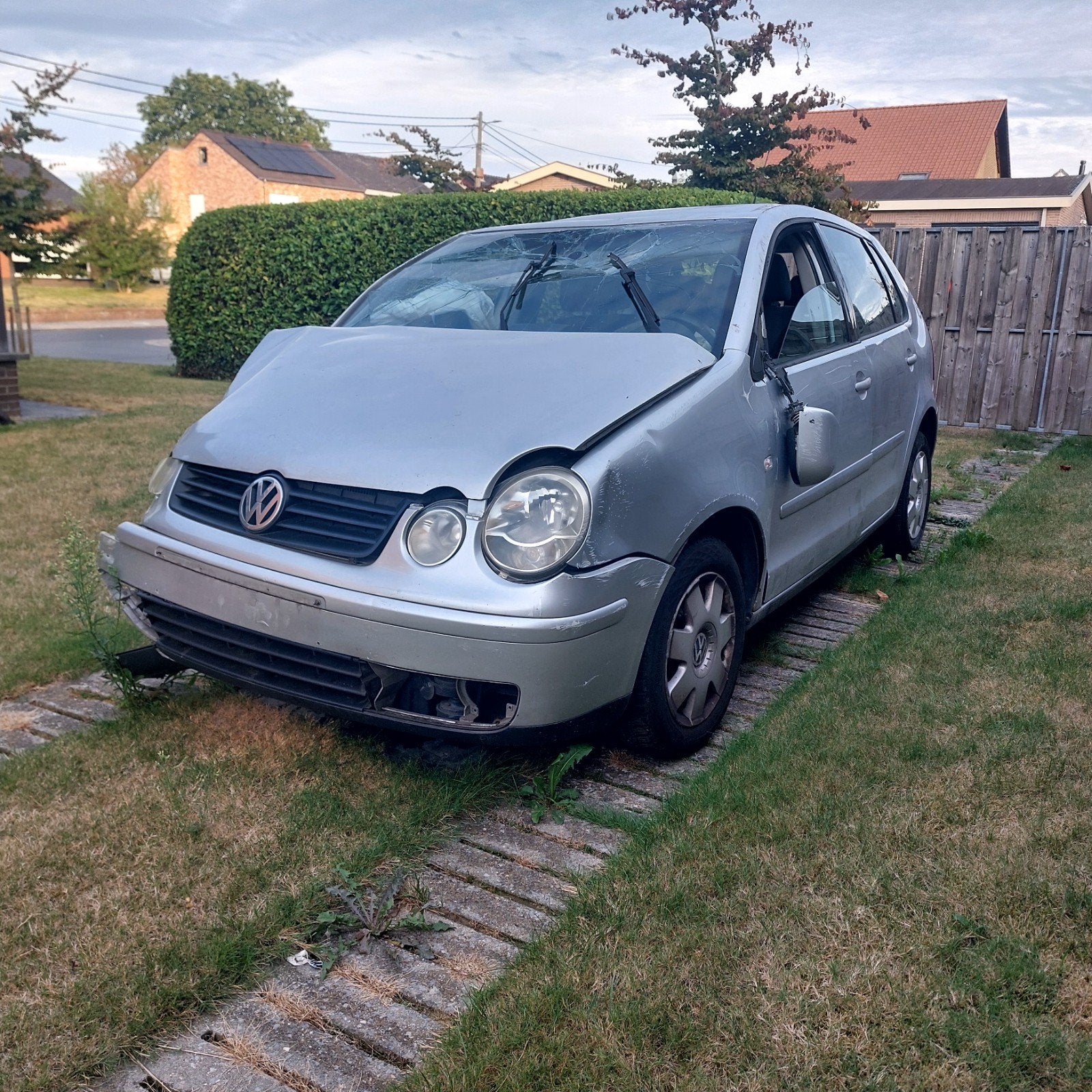 volkswagen polo ongevalswagen, Voorwielaandrijving, Stof, Zwart, Handgeschakeld