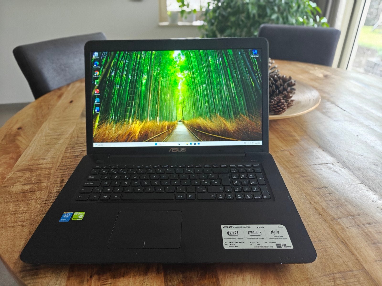 Asus i7 8gb 1TB & ssd Windows 11 Office 365, Computers en Software, Windows Laptops, HDD, SSD, Azerty, Ophalen