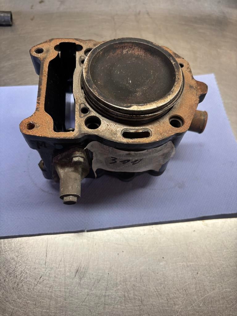 Vespa 300cc 4t4v cilinder, Ophalen