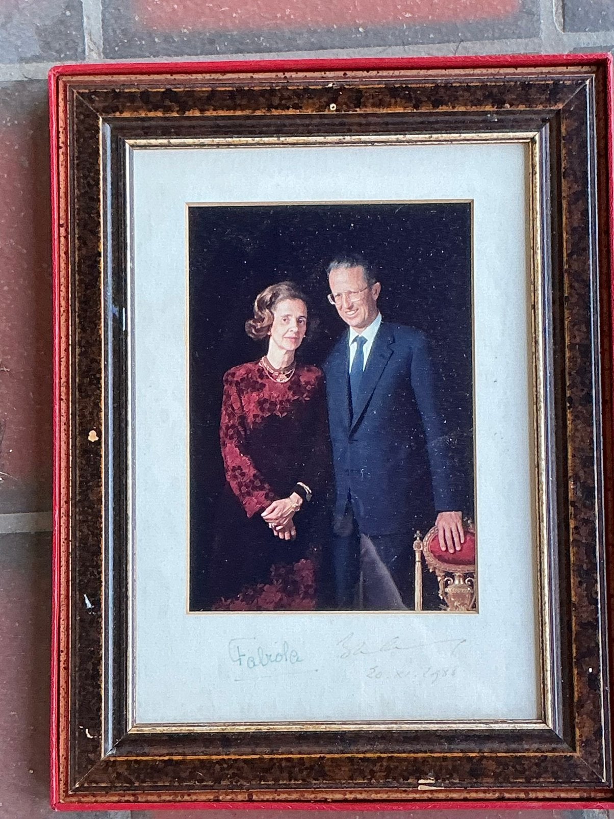 Famille royale, photo signée à la main., Collections, Enlèvement ou Envoi, Utilisé, Carte, Photo ou Gravure